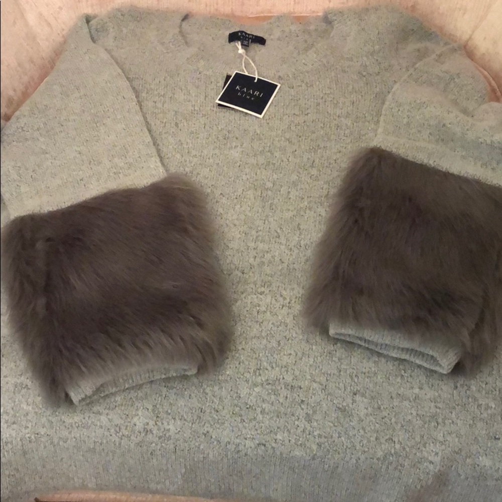 New with tags Kaari Blue Grey sweater